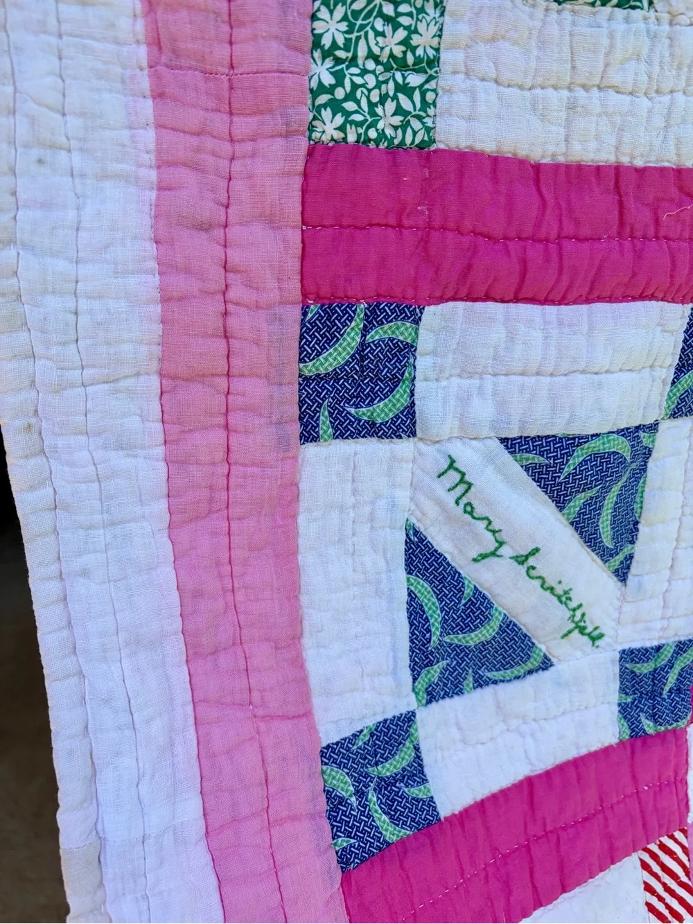 Vintage Friendship Signature Quilt - Hand Quilted Pink Patchwork 61 x 74”